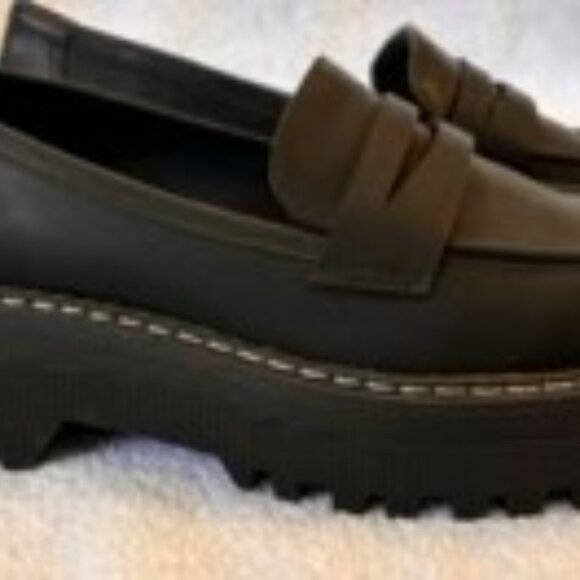 Cool Planet by Steve Madden loafers with lug soles Never been worn Size 10 - Picture 3 of 5
